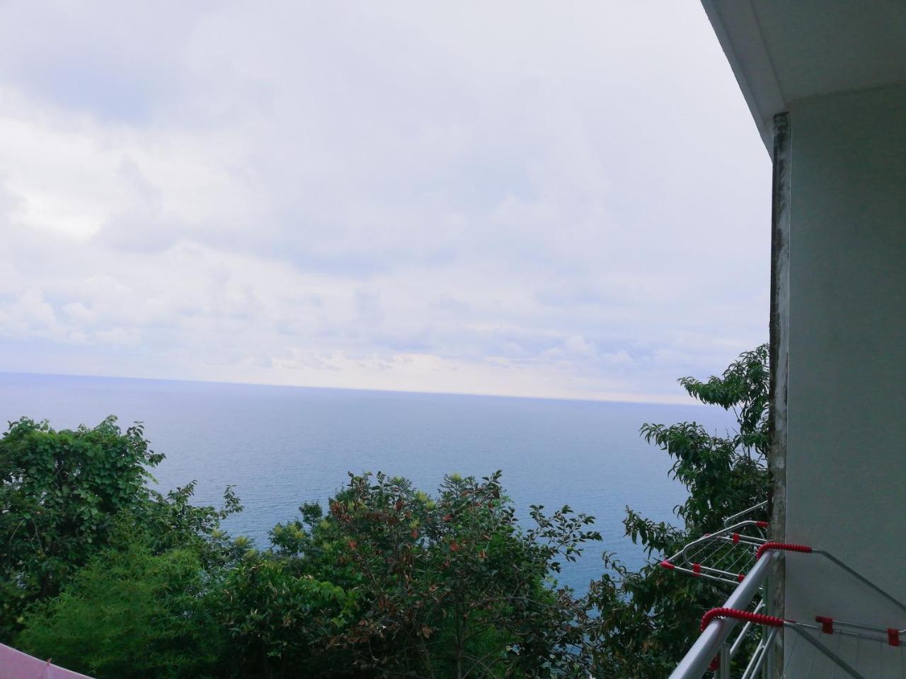 Albatross Kvariati Guest House ภายนอก รูปภาพ