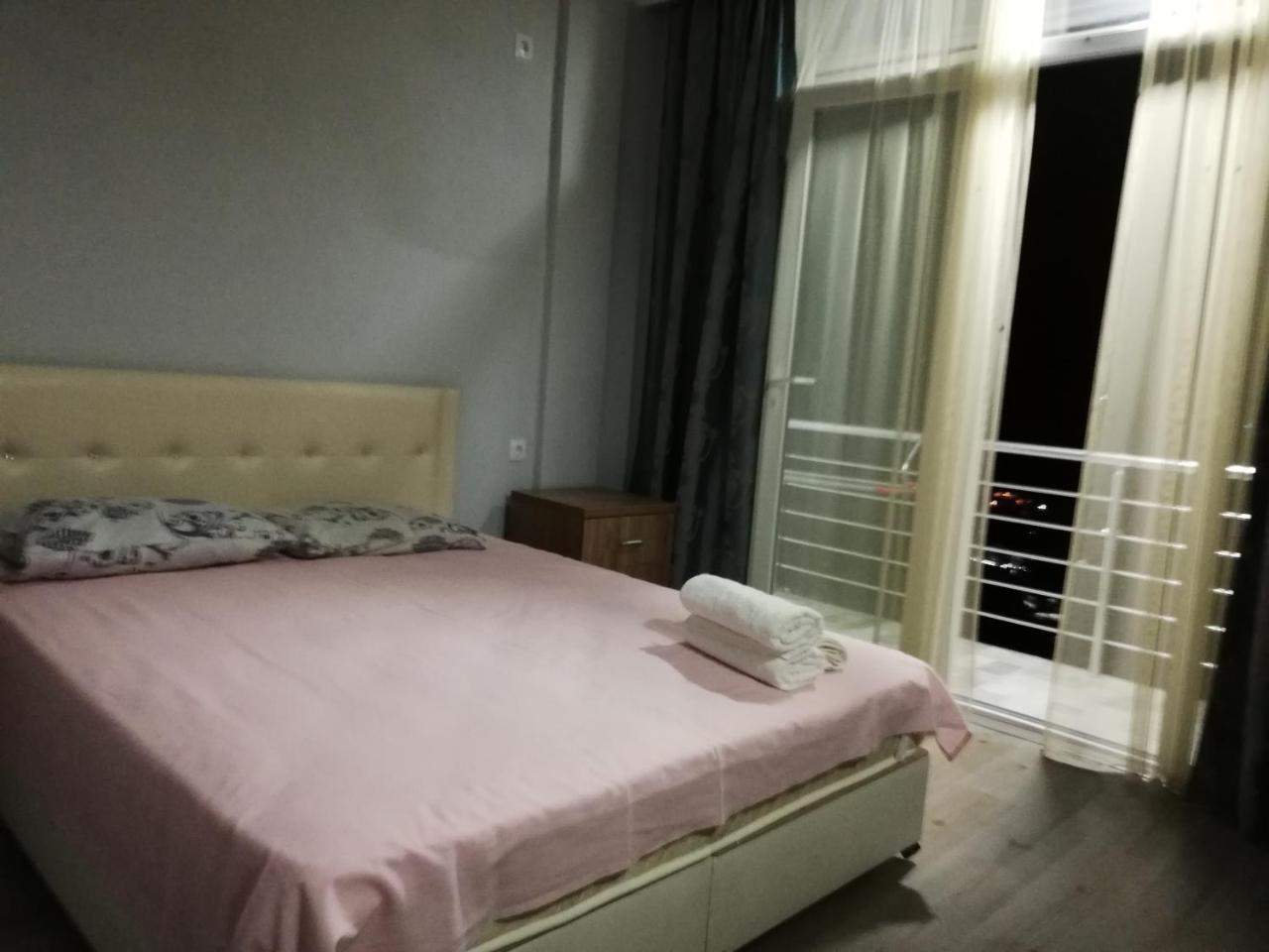Albatross Kvariati Guest House ภายนอก รูปภาพ