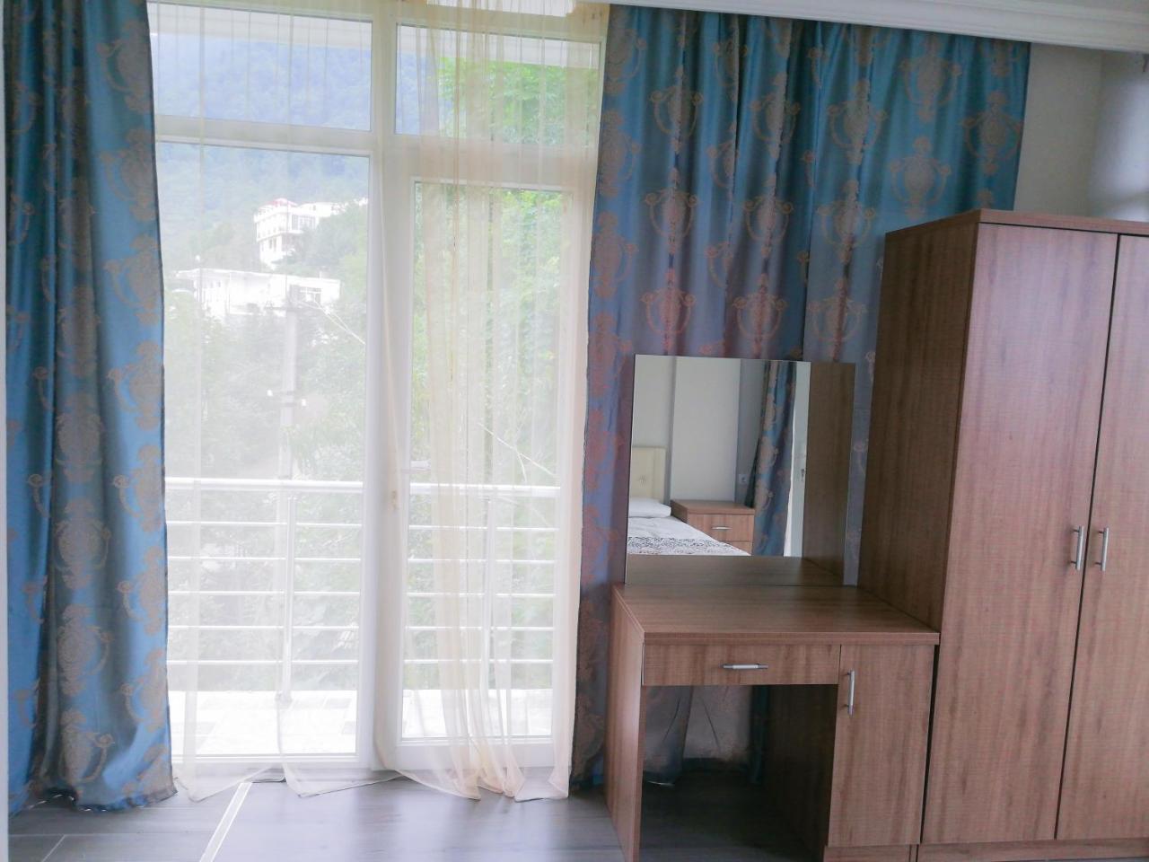Albatross Kvariati Guest House ภายนอก รูปภาพ