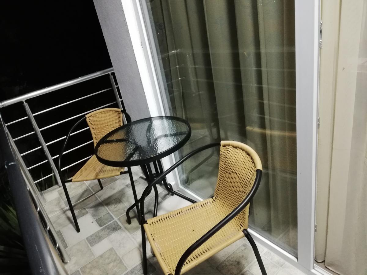 Albatross Kvariati Guest House ภายนอก รูปภาพ