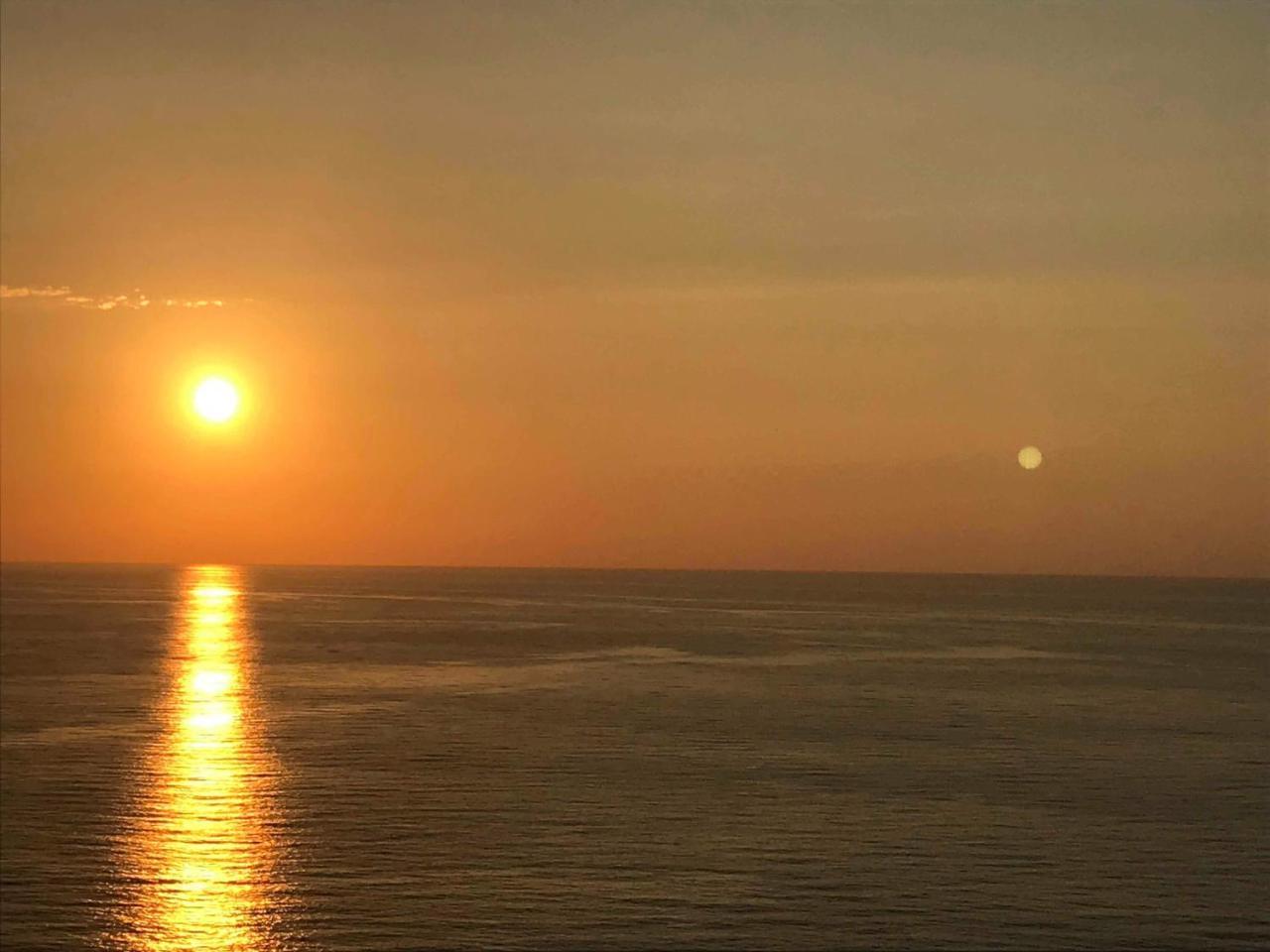 Albatross Kvariati Guest House ภายนอก รูปภาพ