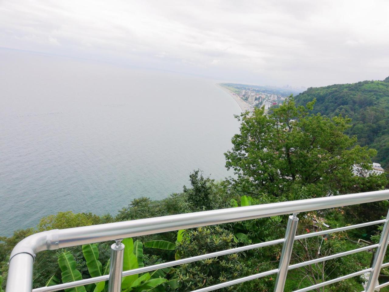 Albatross Kvariati Guest House ภายนอก รูปภาพ