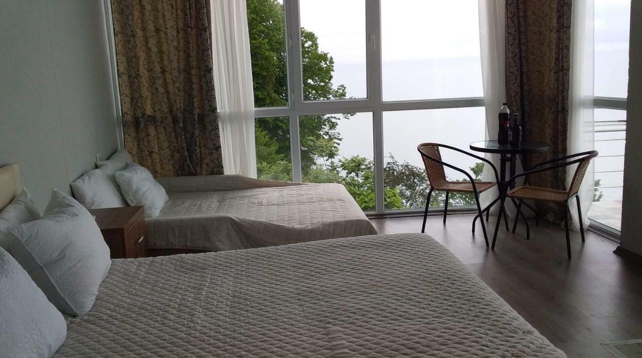 Albatross Kvariati Guest House ภายนอก รูปภาพ